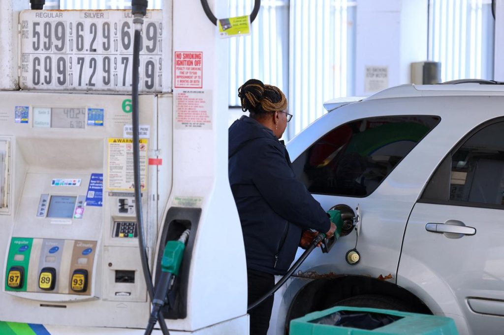 Economists say risk of recession rises if oil cost hits a key benchmark as Iran war continues